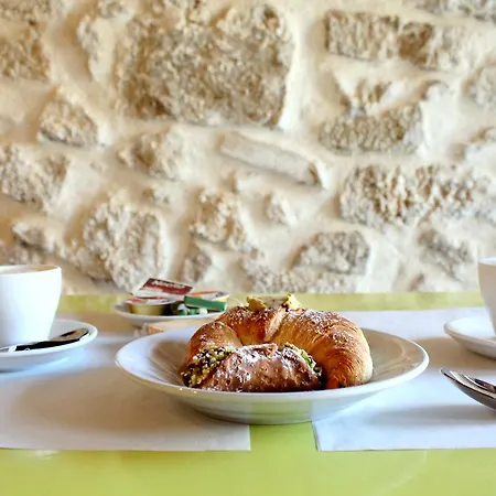 Bed & Breakfast Le Mangiatoie Del Cavaliere Montallegro